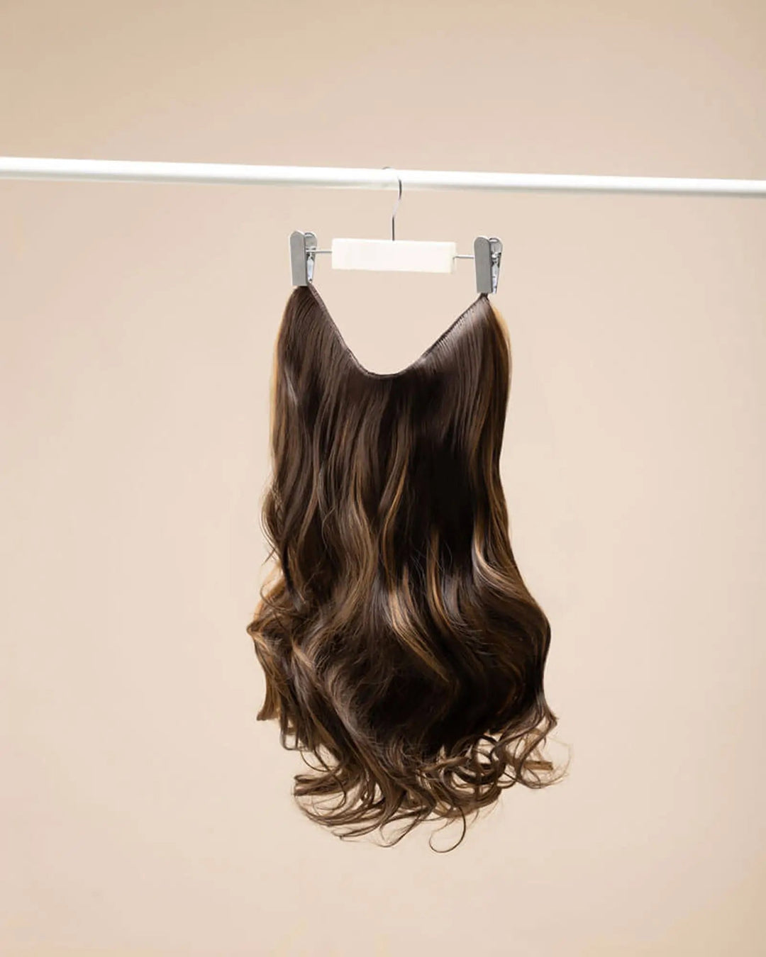 Extensiones Onduladas - Castano highlights castano dorado#color_castano-highlights-castano-dorado