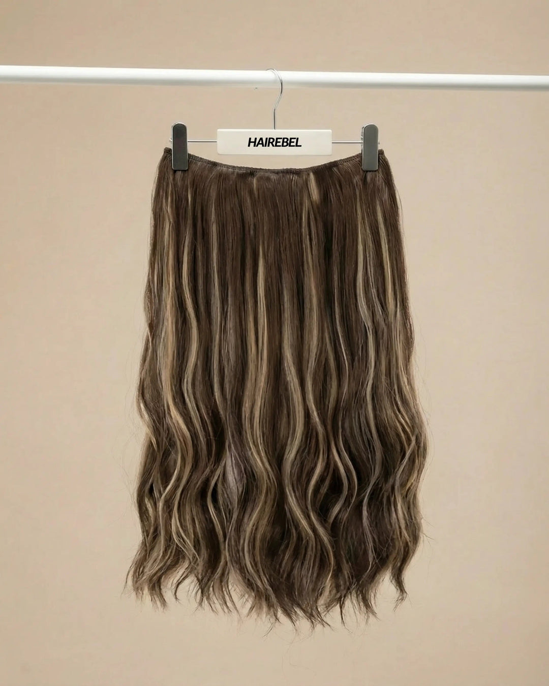 Extensiones Ondas Suave - Castano Oscuro con Highlights Rubias#color_castano-oscuro-con-highlights-rubias