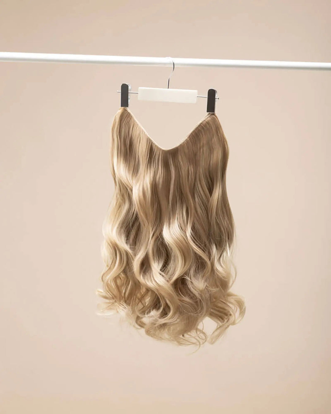 Extensiones Onduladas - Rubio ceniza highlights platino#color_rubio-ceniza-highlights-platino
